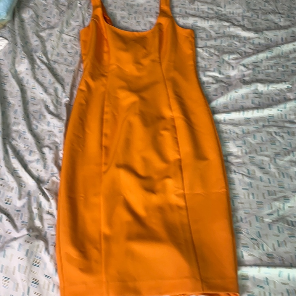 Never worn : MANGO colored below knee length dress